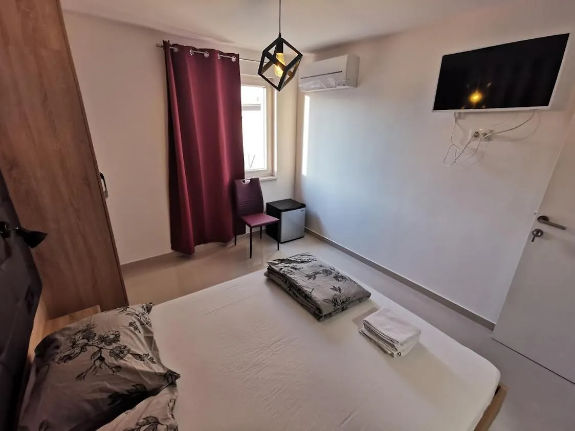 Гостевой дом Elizabeta Deluxe Rooms Биоград-на-Мору